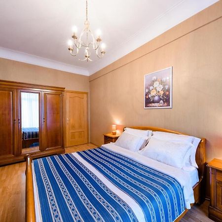 Boutique Apart-Hotel Sherborne เคียฟ ภายนอก รูปภาพ