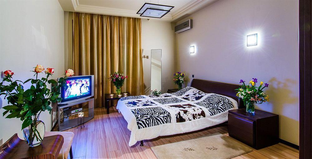 Boutique Apart-Hotel Sherborne เคียฟ ภายนอก รูปภาพ