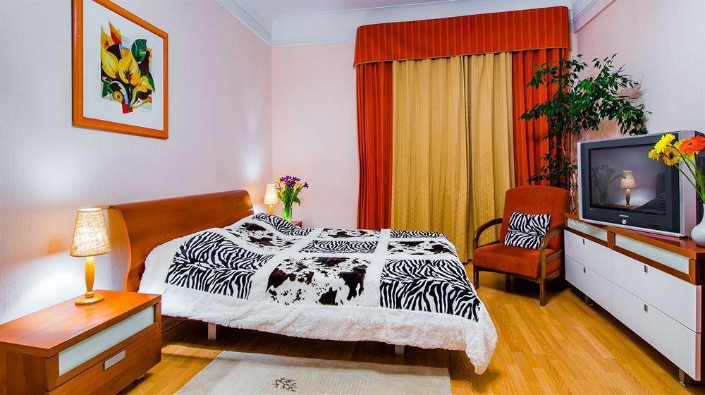 Boutique Apart-Hotel Sherborne เคียฟ ภายนอก รูปภาพ