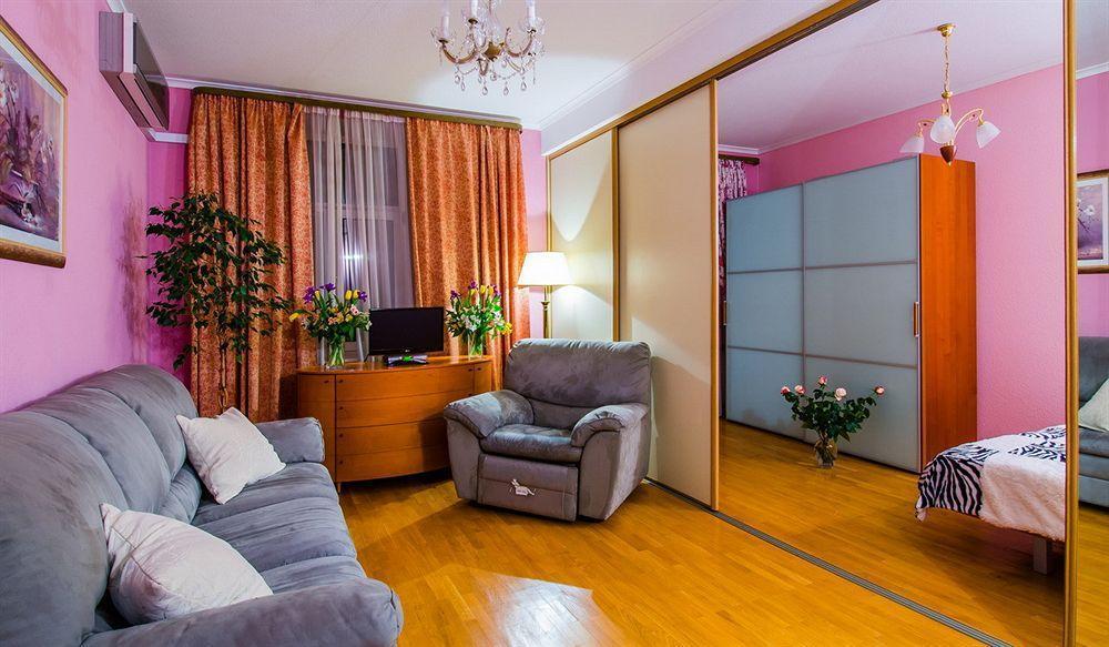Boutique Apart-Hotel Sherborne เคียฟ ภายนอก รูปภาพ