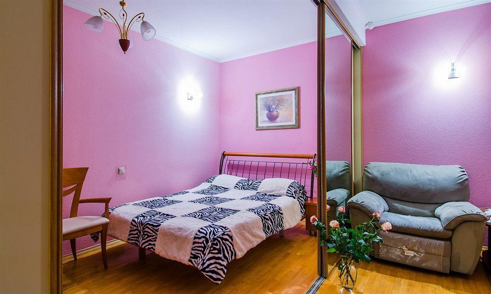 Boutique Apart-Hotel Sherborne เคียฟ ภายนอก รูปภาพ